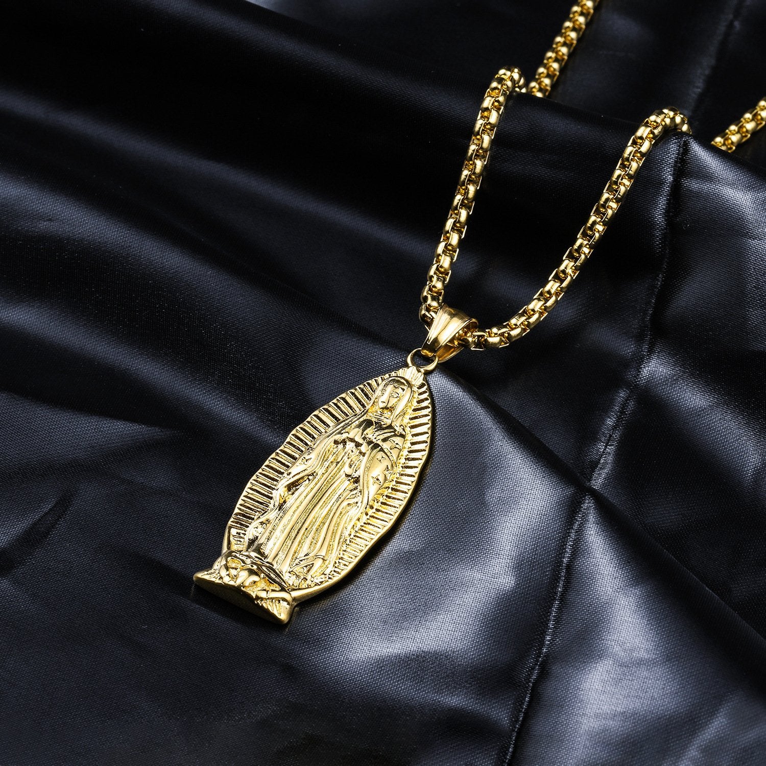 18K Gold Filled Praying Mother Mary Pendant Necklace